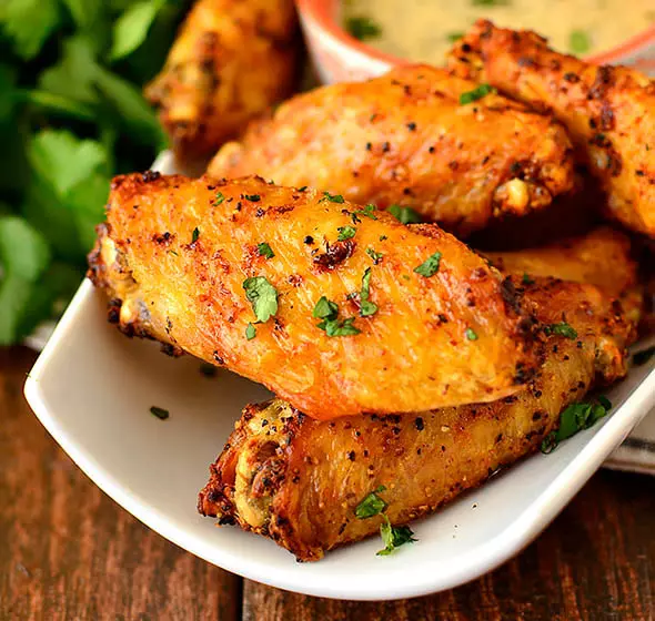 AIR FRYER CHICKEN WINGS (SUPER CRISPY!)