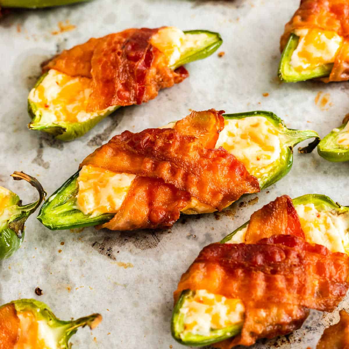 JALAPENO POPPERS RECIPE (WITH CRISPY BACON!)