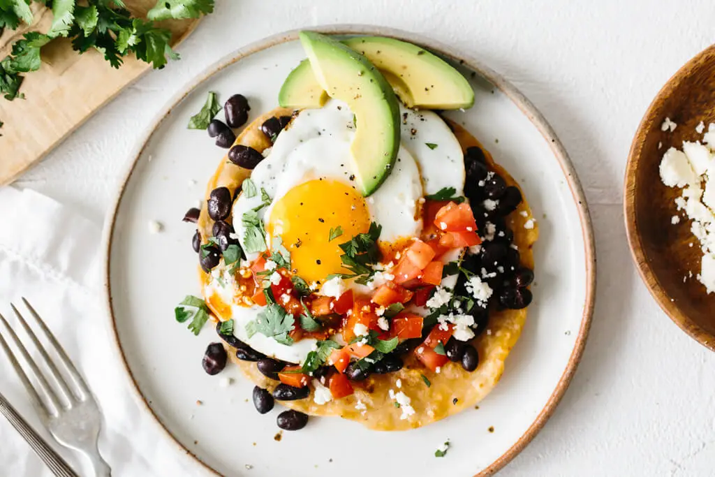 Keto huevos rancheros with cheese ‘tortillas’