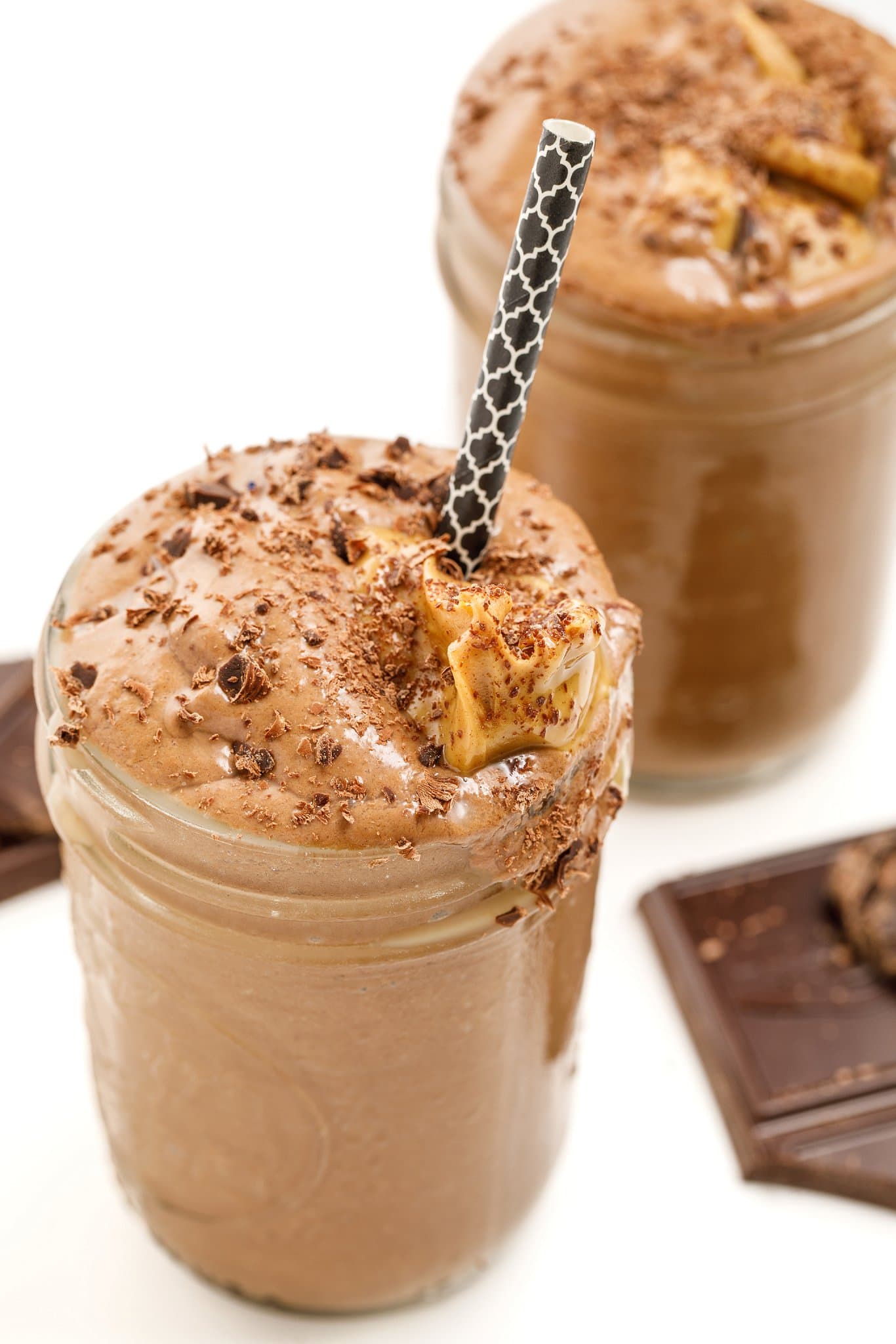 HEALTHY CHOCOLATE PEANUT BUTTER LOW CARB SMOOTHIE RECIPE