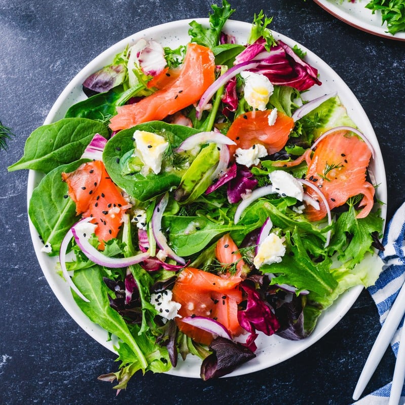 SMOKED SALMON SALAD (10 MINUTES!)