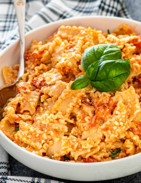 Baked Feta Pasta (Tik Tok Pasta)