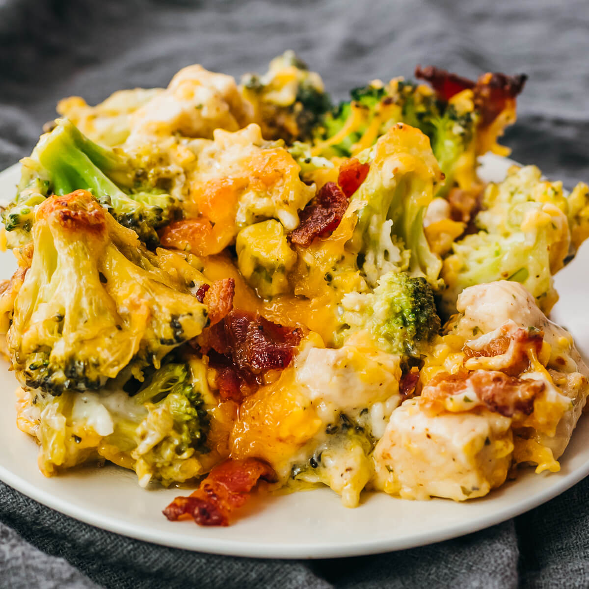 CHICKEN BACON RANCH CASSEROLE (QUICK & EASY)
