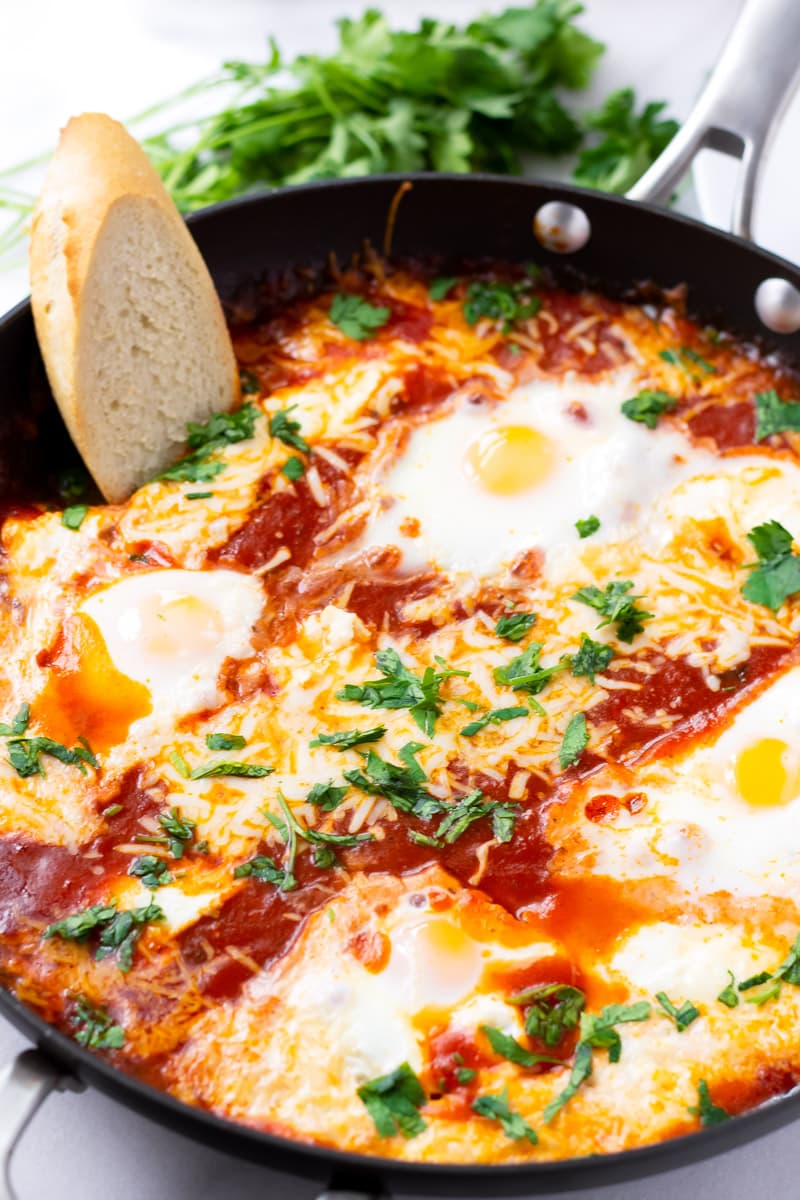 Keto baked eggs