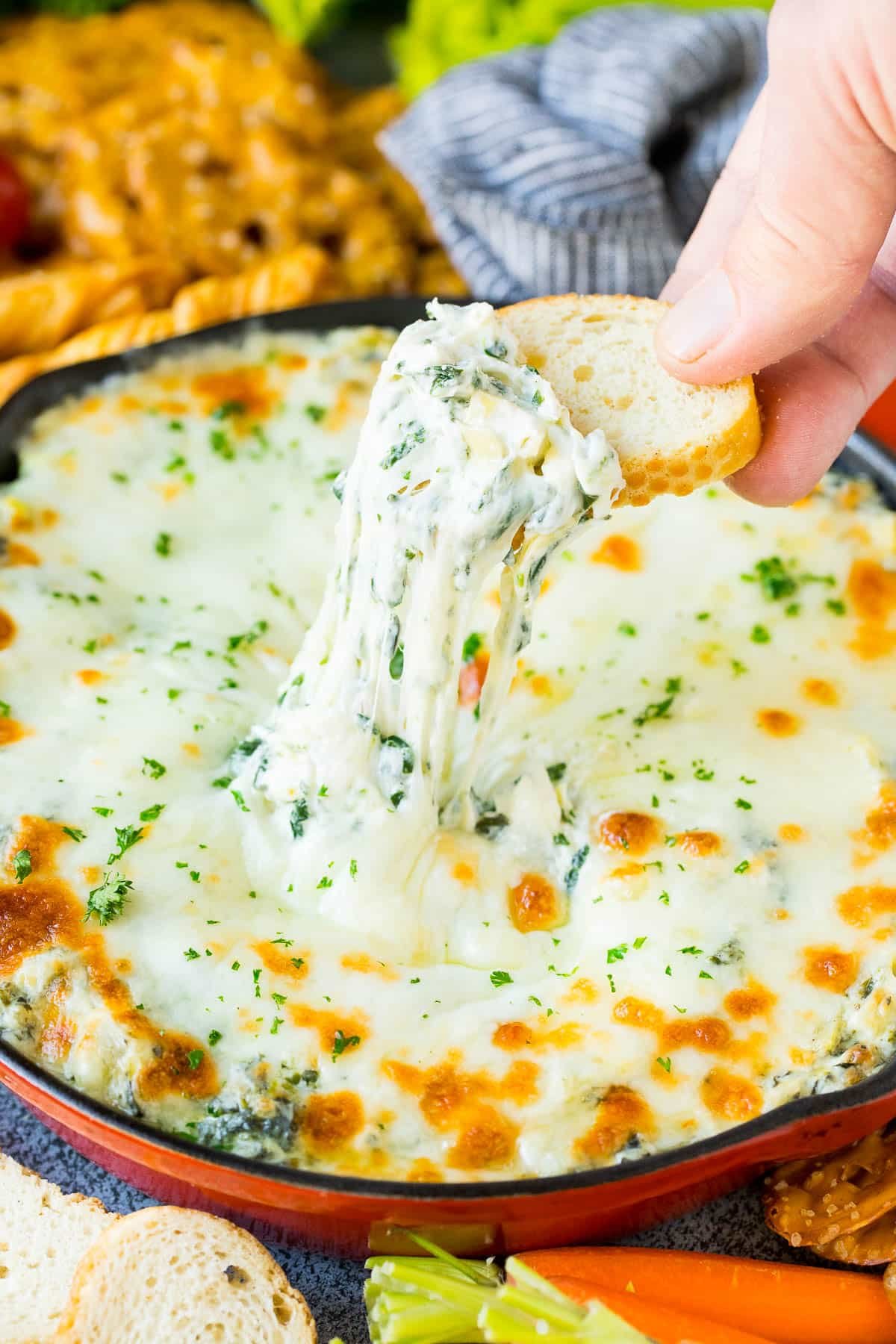EASY SPINACH ARTICHOKE DIP RECIPE