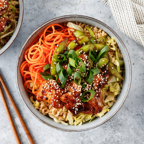 Sticky chilli chicken and brown rice bowl
